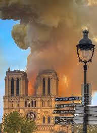 Читать книгу в оригинале на французском. Incendio De La Catedral De Notre Dame De Paris Wikipedia La Enciclopedia Libre