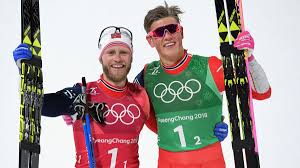 He is the silver medalist of the 2010 winter olympics in the team relay and the bronze medalist of the 2014 winter olympics in the 30 km skiathlon. Coronakrise In Norwegen Martin Johnsrud Sundby Soll Nationalkader Platz Verlieren Eurosport