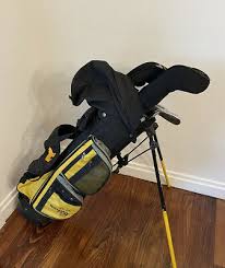 Comes with a rain hood, some balls and club covers. Golden Cub 220 Golf Set Golden Bear By Jack Nicklaus Right Hand Stand Bag 28 87 Picclick Uk