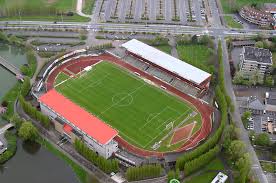 Saido berahino (born 4 august 1993) is a burundian professional footballer who plays as a striker for belgian club charleroi, on loan from zulte waregem, and captains the burundi national team. Antiguo Regenboogstadion Waregem Belgica Capacidad 9 500 Espectadores Equipo Local Sv Zulte Waregem