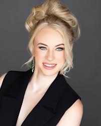 Hi y'all! My name is Emily and I am currently serving as your Mrs.  Gallatin! I will be representing our sweet community in the Mrs. Tennessee  America pageant in the spring! My