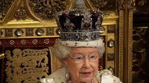 The crown weighs four pounds and 12 ounces (2.15 kg), and is made of. How Much Is Queen Elizabeth Ii S Crown Worth Lifestyle News