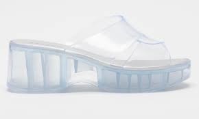 Check spelling or type a new query. These Jelly Shoes Are The Perfect Dupes For The Tiktok Famous Gucci Slides Entertainment Tonight