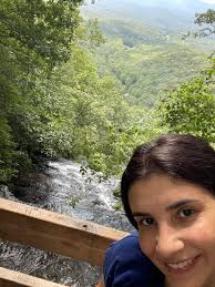 Beautiful waterfall!! 😍