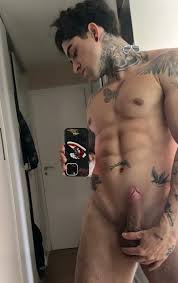 Novos nudes do Youtuber Henrique Lima pelado e se masturbando - Fotos de  Pênis