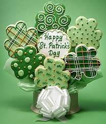 It makes the perfect gift or a delicious centerpiece for a st. St Patty S Day Cookies St Patrick S Day Cookies Cookie Bouquet Shamrock Cookies