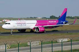 Wizz air es una aerolínea de bajo coste húngara cuya sede se encuentra en vecsés (hungría) y cuya mayor. Wizz Air Abu Dhabi To Takes Off In January Airlinegeeks Com