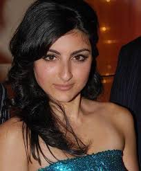 Actress soha ali khan comes from a family of nawabs, who were also cricketers. Outlook India Photo Gallery Soha Ali Khan