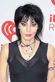 Here S Hoping Joan Jett S Hair Never Goes Out Of Style Joan Jett Hair Hair Styles Joan Jett