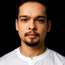 🎬 PREDATOR 6: Wasteland The hunt reaches a new level of survival in  Predator 6: Wasteland, the latest installment of the iconic sci-fi action  franchise. Set in a post-apocalyptic future, the film