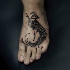 Simple Bird Tattoo On Hand Birds Occupy A Special Place In The Myths And Stories Of Every Culture As They Are Perceived To Be Creatur Tattoos For Guys Tattoo Designs Men Body Art Tattoos
