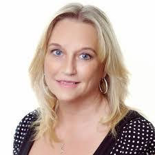 Aimee Lace's Instagram, Twitter & Facebook