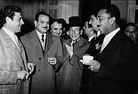 سه روز پس از كشته شدن زنده یاد محمد انور سادات بدست خالد اسلامبولى (از اعضاء فرقه تروریستی اخوان المسلمين). Ù…Ø­Ù…Ø¯ Ø£Ù†ÙˆØ± Ø§Ù„Ø³Ø§Ø¯Ø§Øª ÙˆÙŠÙƒÙŠØ¨ÙŠØ¯ÙŠØ§