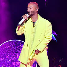 Their next tour date is at plaza de toros la condomina in murcia, after that they'll be at. Maluma Steals The 2020 Mtv Vmas Spotlight With Hawai Performance E Online Deutschland
