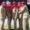 Jika mama mengenakan dress bercorak floral atau warna yang cerah, kenakan. Https Encrypted Tbn0 Gstatic Com Images Q Tbn And9gcsvkassolkfzh5 Ogc4pradp2u5wwlehg4h85prclw Usqp Cau