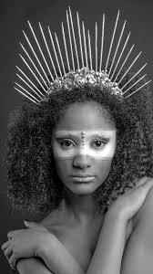 Stille im Profil., Ein Moment zwischen Gedanke und Gefühl., Klarheit im  Blick, Ruhe in der Haltung