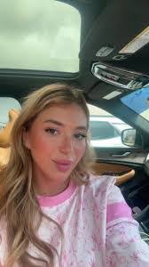 Carly Templeton's Instagram, Twitter & Facebook