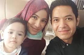 Bersandar Manja di Bahu Dude, Alyssa Soebandono Bikin Hati Netter Adem