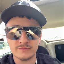 Tom Aspinall recently said he wants to pick up wins over everyone ranked  inside the top-10 in the Heavyweight division. Lewis is currently ranked 9,  and likes his chances. 👀 ( via