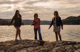 Jeanne le guillou, bruno dega acteur(s) : Critique 3 Bonnes Raisons De Voir Le Mystere Du Lac Sur Tf1 Bulles De Culture