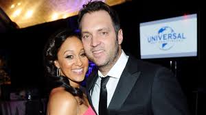 Tamera mowry speaks out about officially leaving the real daytime and gets emotional about naya! Why Tamera Mowry Cried To Oprah About Her Interracial Marriage Abc News