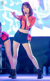 9 Female Idols With Perfect Proportions Despite Being Short Koreaboo Kwon Mina Kpop Girls Aoa Elvis
