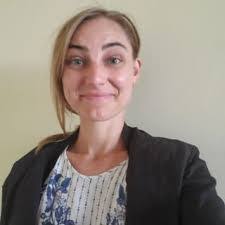 Sierra Farris's Instagram, Twitter & Facebook