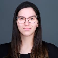 Sara Kellner's Instagram, Twitter & Facebook