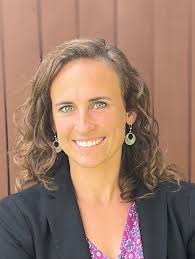 Jasmine Gardner's Instagram, Twitter & Facebook