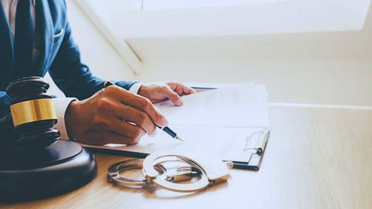 How to Choose a Criminal Defense Attorney for Your Case | David E. Stanley,  APLC