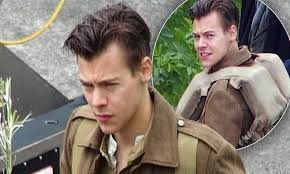 I capelli di harry styles fanno sempre notizia. Harry Styles Dice Addio Alla Chioma E Diventa Soldato In Dunkirk
