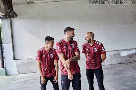Adidas 。 geraffte details an der vorderseite. River Plate 2019 20 Alternativtrikot Veroffentlicht Inspiriert Von Grande Torino Nur Fussball