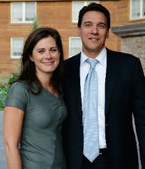 She was born in mardela springs, maryland, the united states of america to a mother esther margaret burnett. Cnn S Erin Burnett Marries David Rubulotta Hollywood Reporter