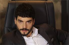 Hercai dizisinde miran karakterini canlandıran oyuncunun gerçek adı, gerçek ismi akın akınözü'dür. Sakallar Gitti Hercai Nin Miran I Akin Akinozu Nun Son Hali Olay