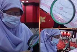 Deutsch english español français italian indonesian polnisch português русский tiếng việt melayu ไทย हिन्दी العربية 한국어 日本語 繁體中文. Guna Kanta Pembesar Tidak Halang Nenek 72 Tahun Khatam Al Quran Astro Awani