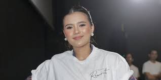 Profil audi marissa, si naomi di sinetron diam diam suka. Dikritik Lantaran Lakukan Adegan Di Sinetron Dia Bukan Manusia Kala Sedang Hamil Audi Marissa Beri Penjelasan Kapanlagi Com