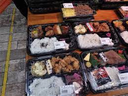 写真 : 肉のひみつ基地 ひびきの店 - 本城/弁当 | 食べログ