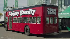 Herzstück der Kelly Family: Joey Kelly macht berühmten Familien-Bus wieder fit!