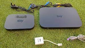 Sky Q Hub Wireless Modem Router Model Er110 And Sky Q 1tb Box Model Es130 Sky Wireless Modem Router Modem Router Modem