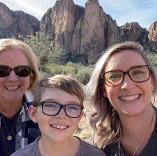 Pet friendly cabin rentals near Milwaukee?