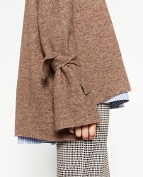 Image 4 Of Sweater With Tie Detail On Sleeve From Zara Stilar Mammamode Mode Detaljer
