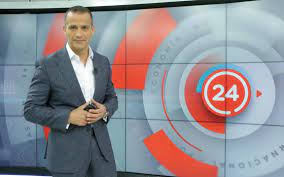 Iván nuñez fue la cabeza del reportaje la fábrica del terror que este martes emitió tvn en su nos creemos tan ocde y hay una cultura tan patronal en chile, dice el periodista y conductor de 24. Disparan Contra Equipo De Tvn En Ruta Canete Tirua Periodista Ivan Nunez Y Camarografo Esteban Sanchez Heridos G5noticias