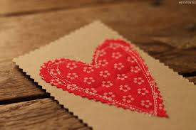 Für meine super süße, aber dennoch einfach idee für eine valentinstag karte braucht ihr nur Diy Valentinstagskarten Stoff Auf Karton Nahen Selbermachen