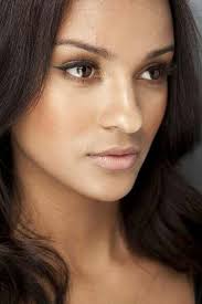 Model Gracie Carvalho Olive Skin Carmel Hair Wedding Makeup