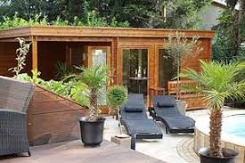 Das Saunahaus Avantgarde Wird Zur Wellness Oase Saunahaus Terassenideen Und Outdoor Dekorationen