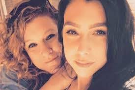 Rhonda Sammons's Instagram, Twitter & Facebook