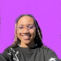 Arianna Herrera's Instagram, Twitter & Facebook