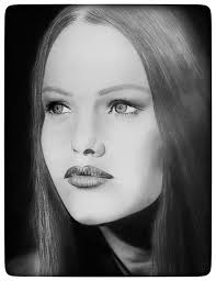 Mine is the left , does it look similar to the original? 😊