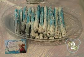 Situated right in the heart of the action, the restaurant gets its name both from the boats docked in the surrounding water and from the fact that you sit outside and watch the. Frozen Birthday Party Food Ideas