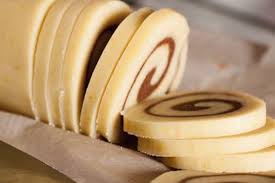 Ma quanti dolcetti si possono preparare con la crema di nocciole più popolare e amata da tutti. Ricetta Del Rotolo Senza Cottura Alla Nutella Un Dolce Veloce